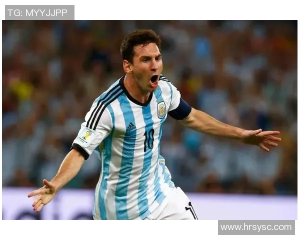 回顾前几届足球明星的辉煌历程与传奇故事展现足球的魅力与激情