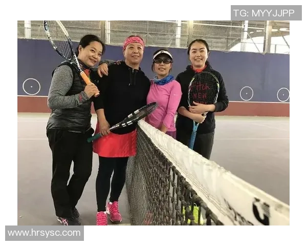 赛后分析：杭州网球队与重庆网球队技术对决的精彩瞬间与战术解析